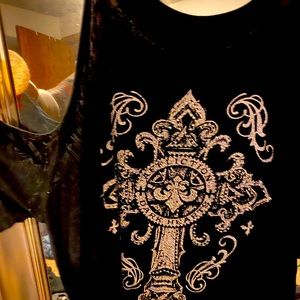 Affliction cold shoulder size XL top